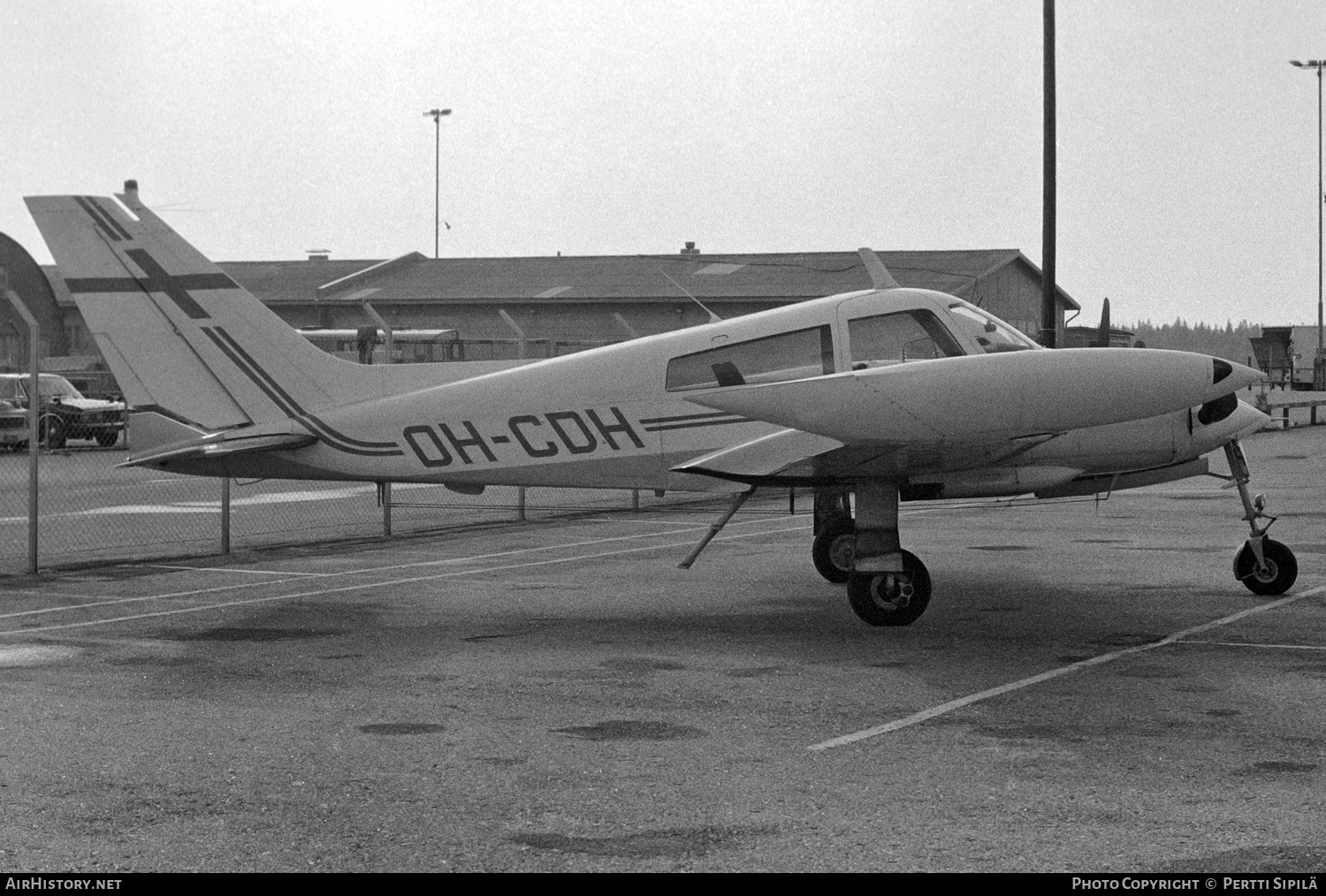 Aircraft Photo of OH-CDH | Cessna 310K | AirHistory.net #159736