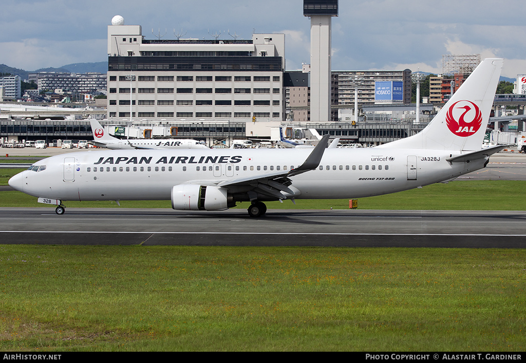 Aircraft Photo of JA328J | Boeing 737-846 | Japan Airlines - JAL | AirHistory.net #159791