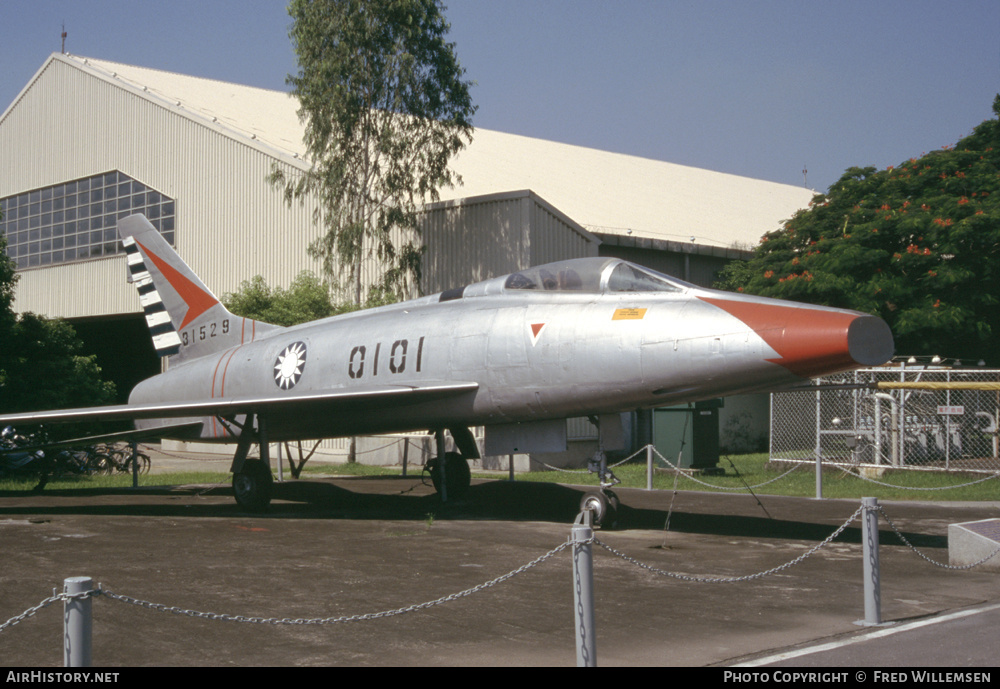 Aircraft Photo of 0101 | North American F-100A Super Sabre | Taiwan - Air Force | AirHistory.net #159827
