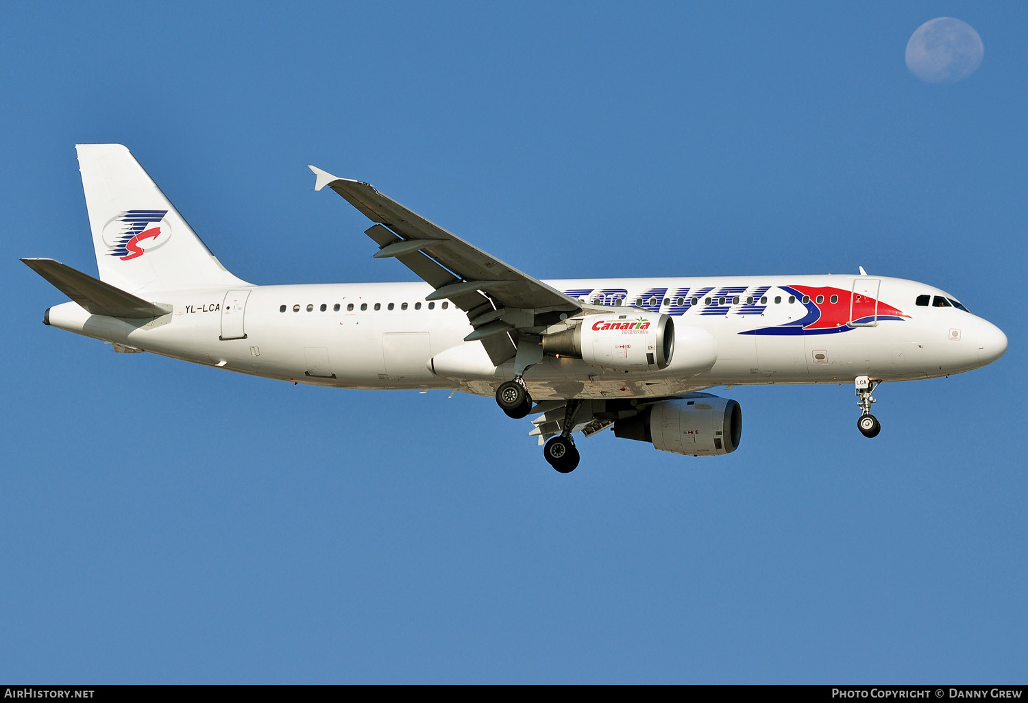 Aircraft Photo of YL-LCA | Airbus A320-211 | Travel Service | AirHistory.net #159843