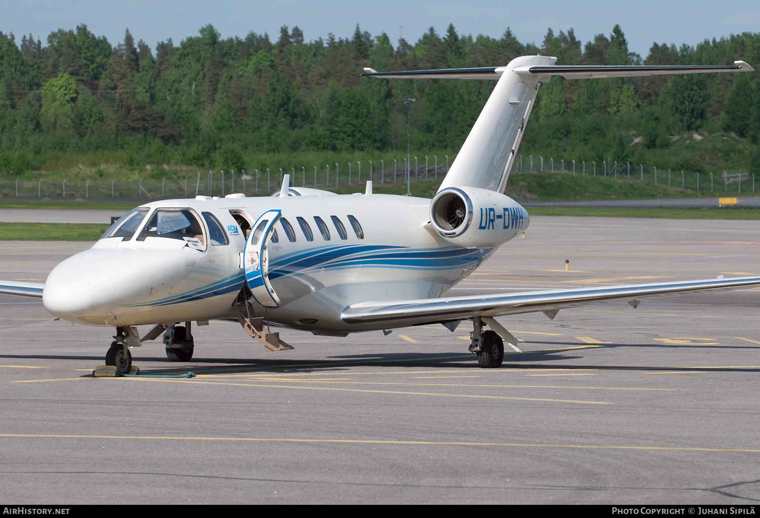 Aircraft Photo of UR-DWH | Cessna 525B CitationJet CJ3 | AirHistory.net #160064