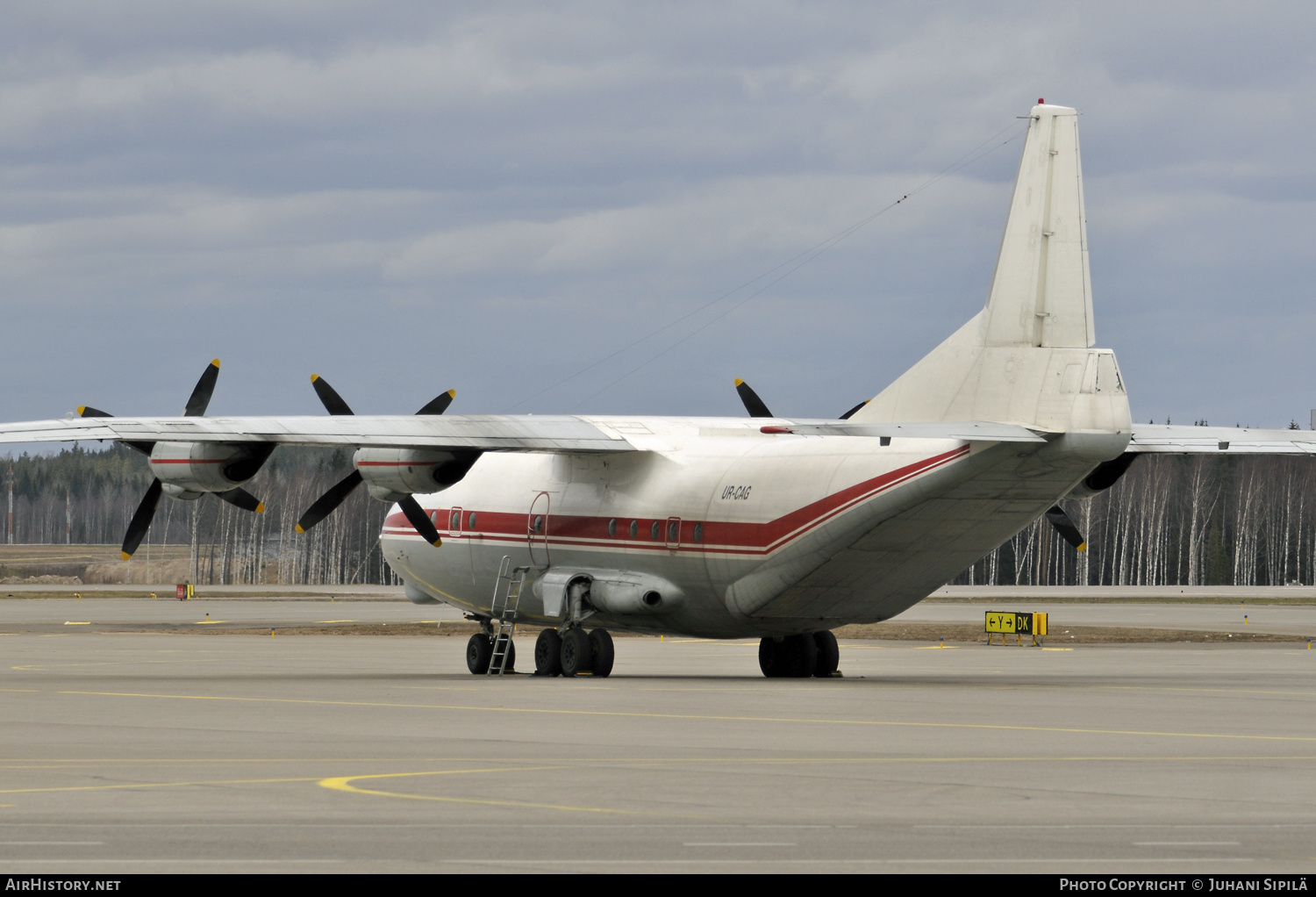 Aircraft Photo of UR-CAG | Antonov An-12BK | AirHistory.net #160067