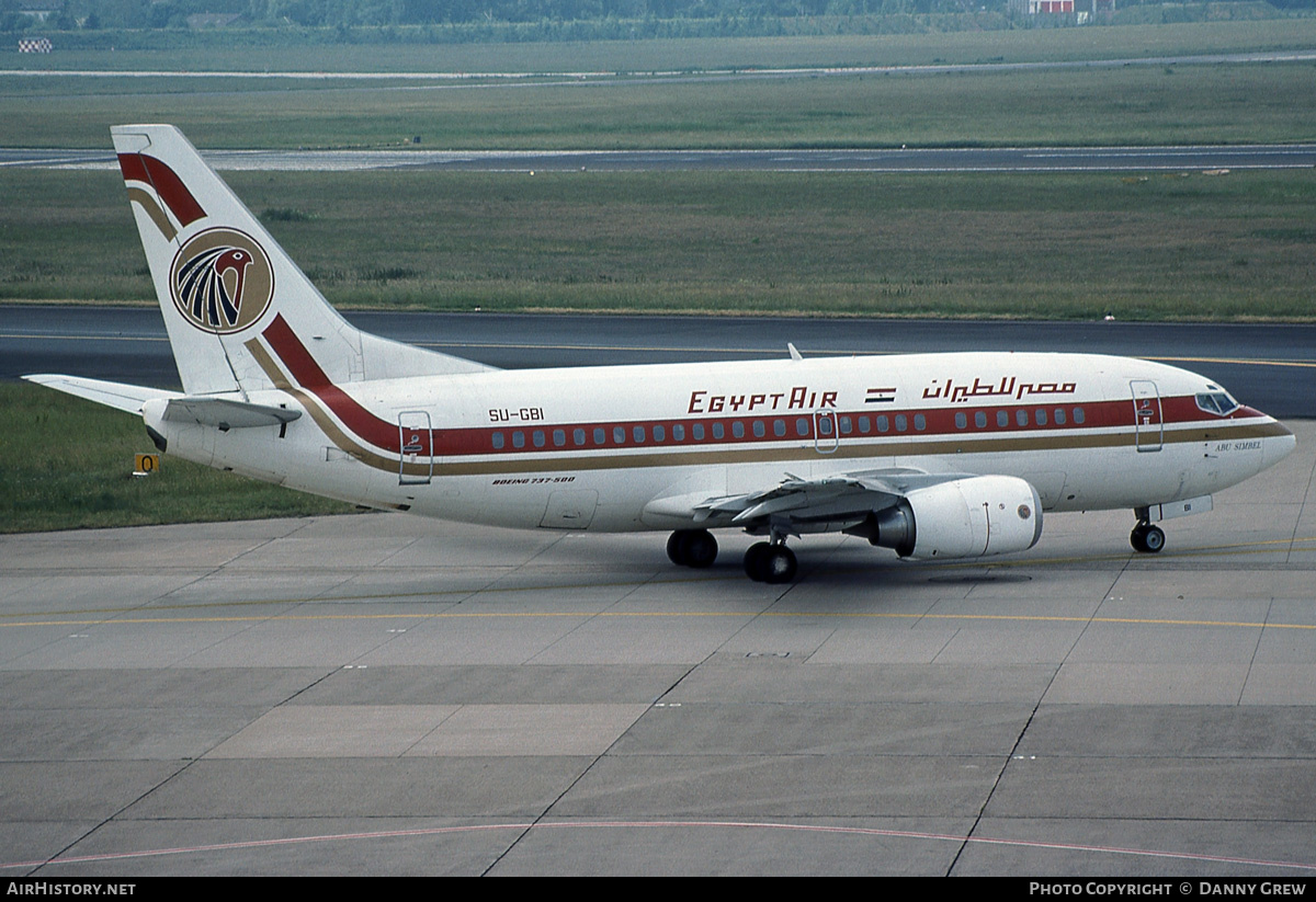 Aircraft Photo of SU-GBI | Boeing 737-566 | EgyptAir | AirHistory.net #160076