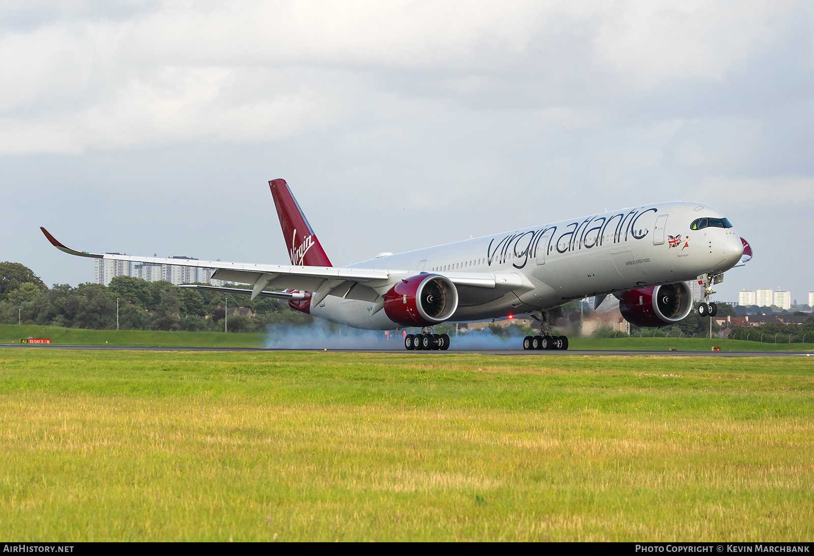 Aircraft Photo of G-VLUX | Airbus A350-1041 | Virgin Atlantic Airways | AirHistory.net #160100