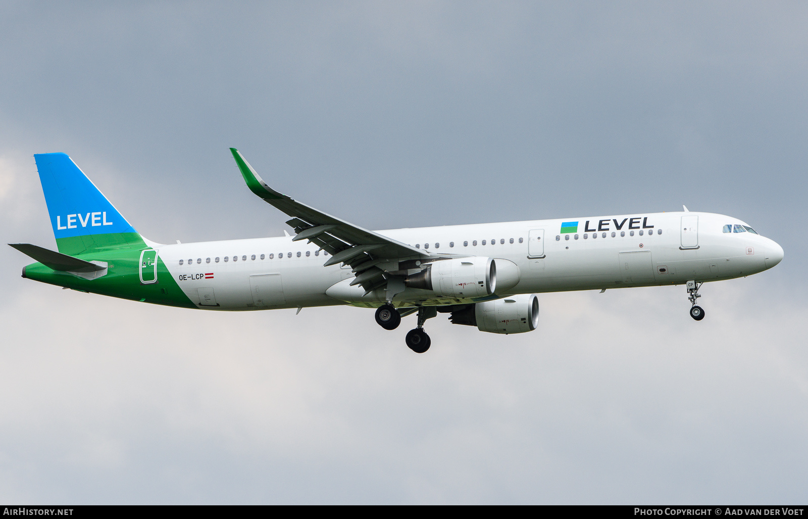 Aircraft Photo of OE-LCP | Airbus A321-211 | Level | AirHistory.net