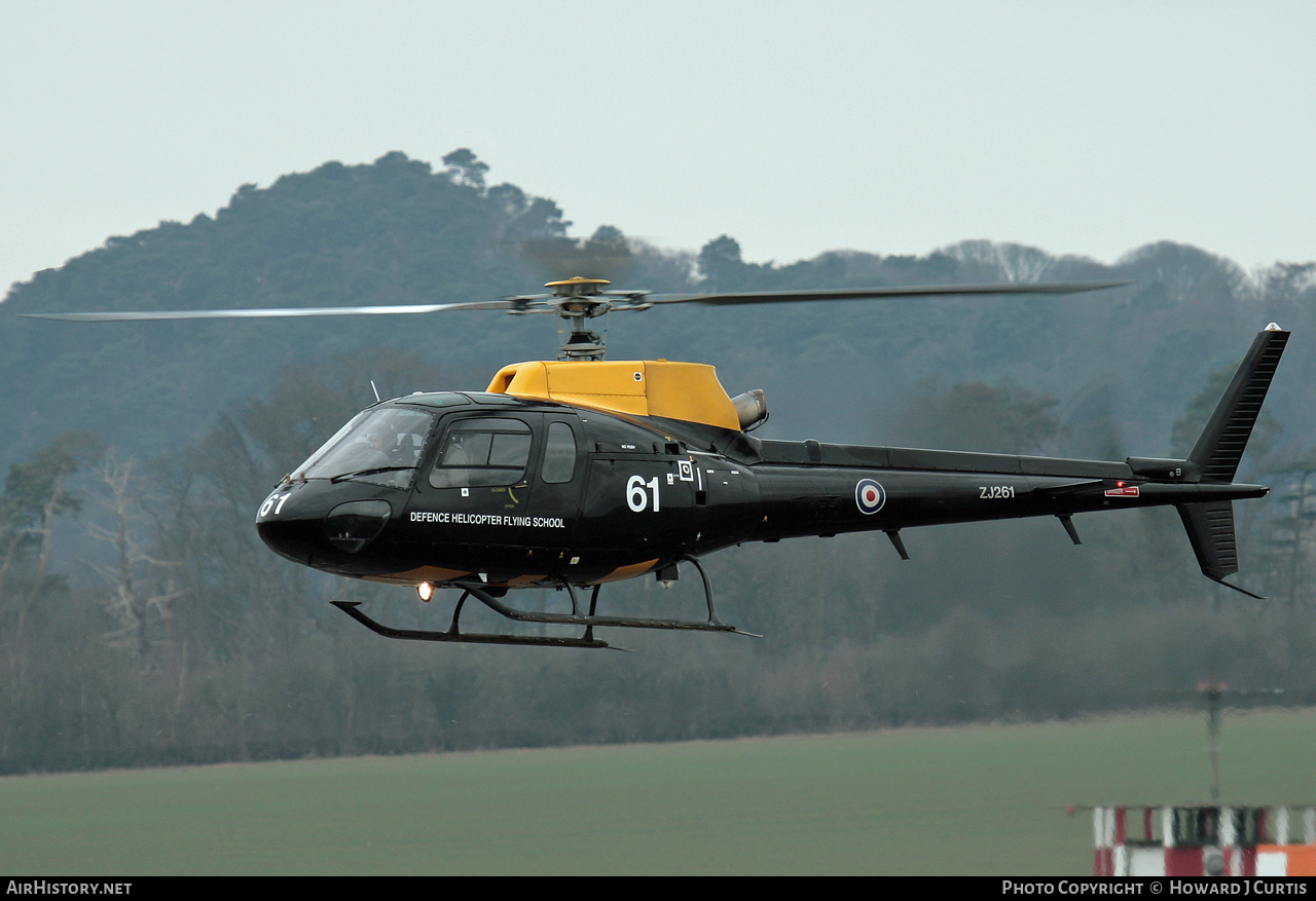 Aircraft Photo of ZJ261 | Eurocopter AS-350BB Squirrel HT1 | UK - Air Force | AirHistory.net #160339