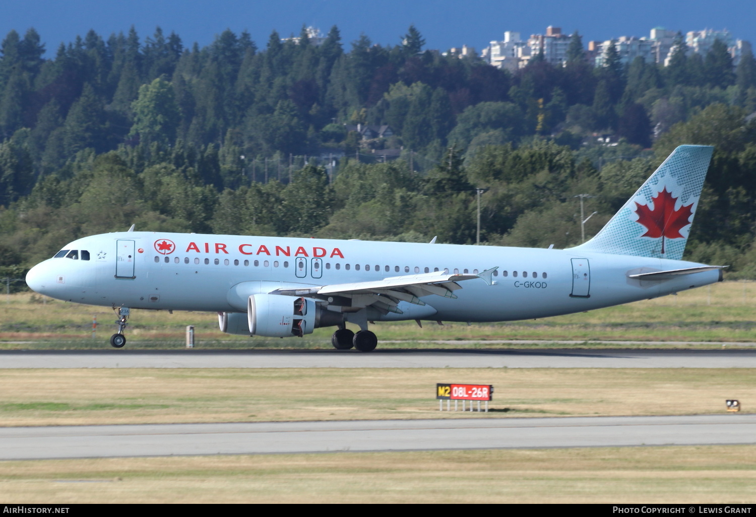 Aircraft Photo of C-GKOD | Airbus A320-214 | Air Canada | AirHistory.net #160350