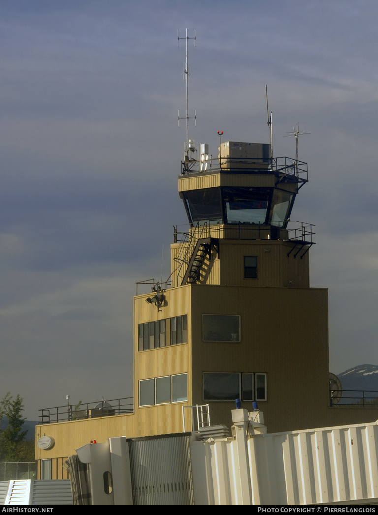 Airport photo of Whitehorse - Erik Nielsen International (CYXY / YXY) in Yukon, Canada | AirHistory.net #160451