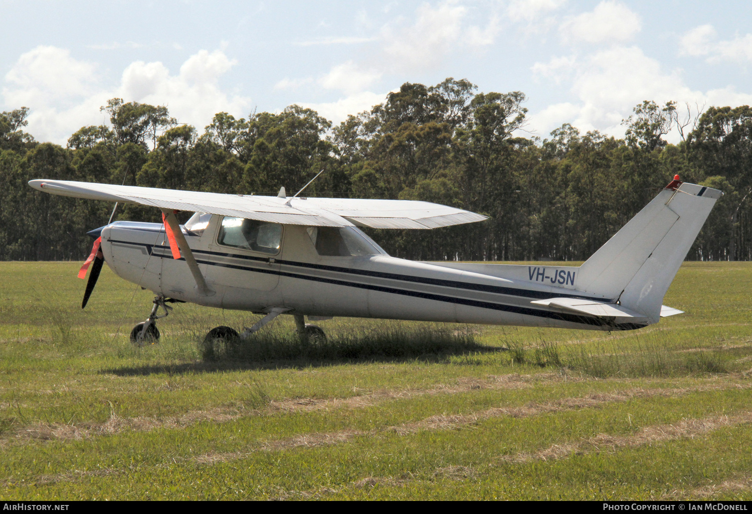 Aircraft Photo of VH-JSN | Cessna 152 | AirHistory.net #160560