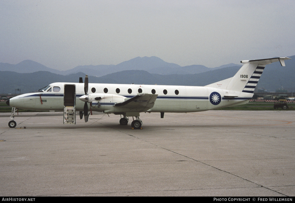 Aircraft Photo of 1906 | Beech 1900C-1 | Taiwan - Air Force | AirHistory.net #160595