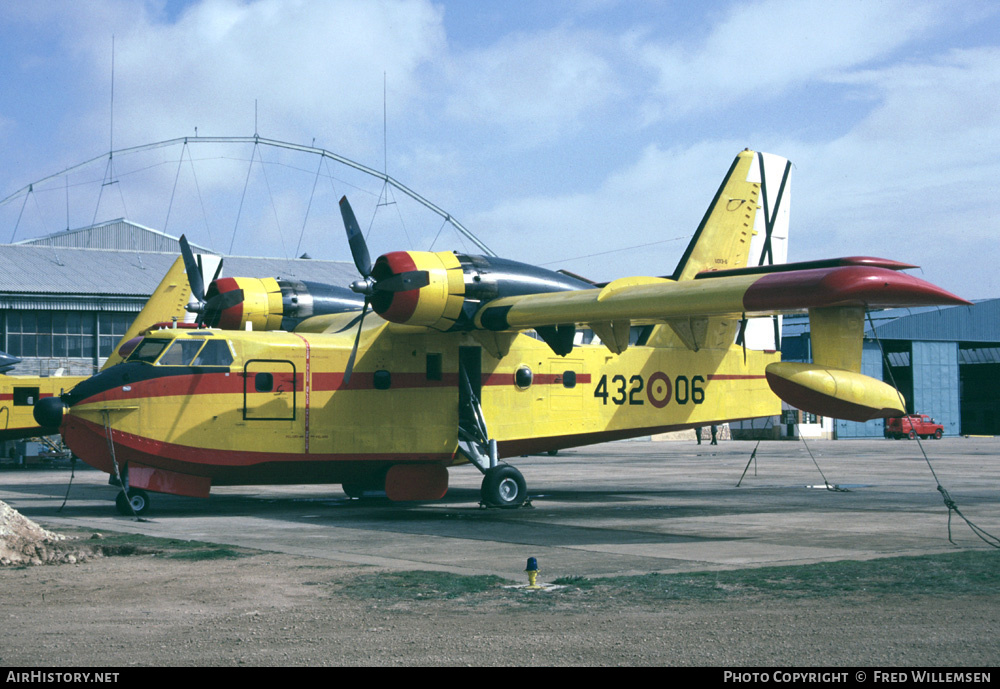 Aircraft Photo of UD13-6 | Canadair CL-215-II (CL-215-1A10) | Spain - Air Force | AirHistory.net #160670