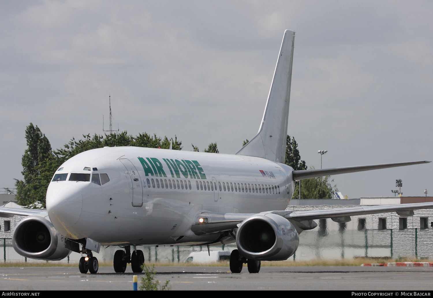 Aircraft Photo of YU-ANI | Boeing 737-3H9 | Air Ivoire | AirHistory.net #160763