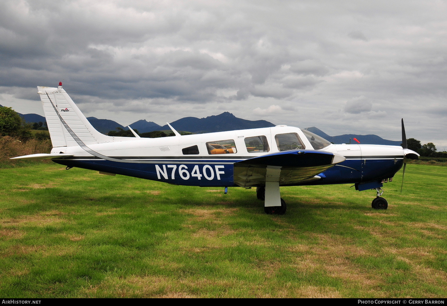 Aircraft Photo of N7640F | Piper PA-32R-300 Cherokee Lance | AirHistory.net #160814