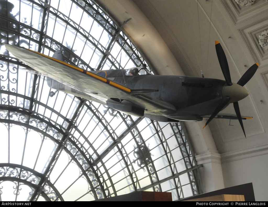 Aircraft Photo of BS435 | Supermarine 361 Spitfire HF9E (model) | UK - Air Force | AirHistory.net #160931