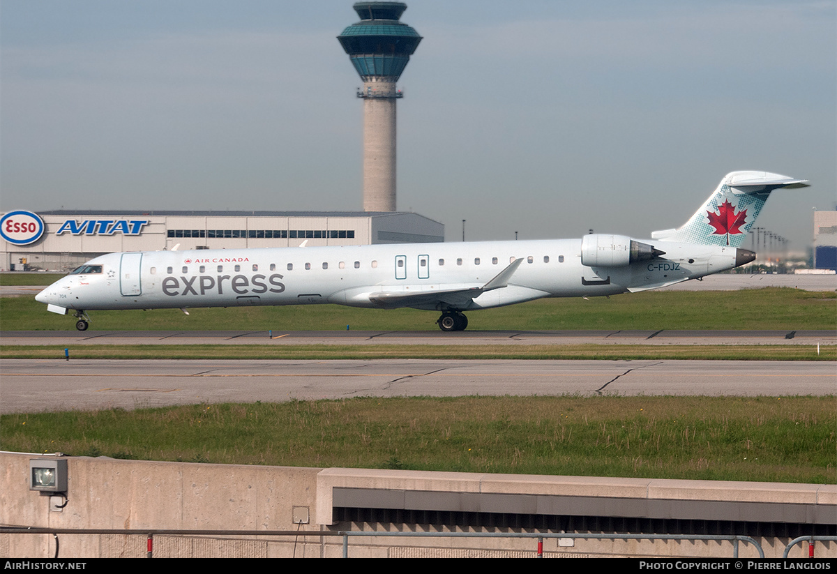 Aircraft Photo of C-FDJZ | Bombardier CRJ-705 (CL-600-2D15) | Air Canada Express | AirHistory.net #161005