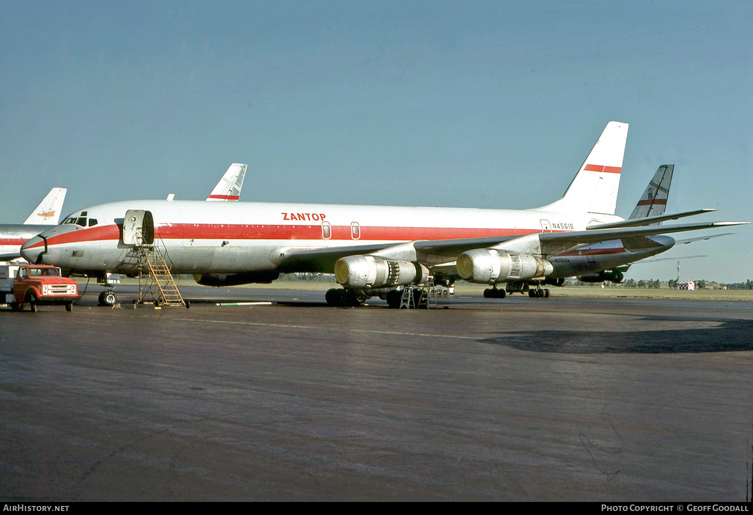 Aircraft Photo of N4561B | Douglas DC-8-54(F) | Zantop International Airlines | AirHistory.net #161117
