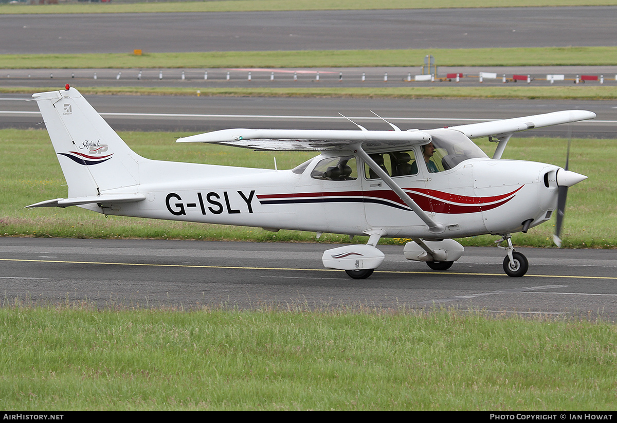Aircraft Photo of G-ISLY | Cessna 172S Skyhawk SP | AirHistory.net