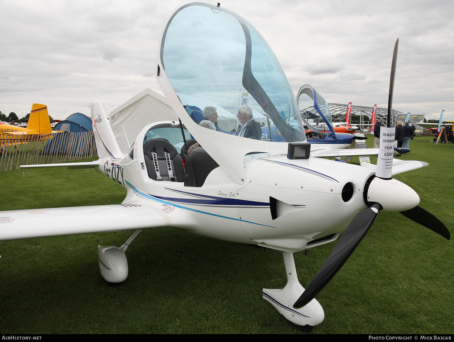 Aircraft Photo of G-ZIZY | TL-Ultralight TL-2000UK Sting Carbon | AirHistory.net #161175