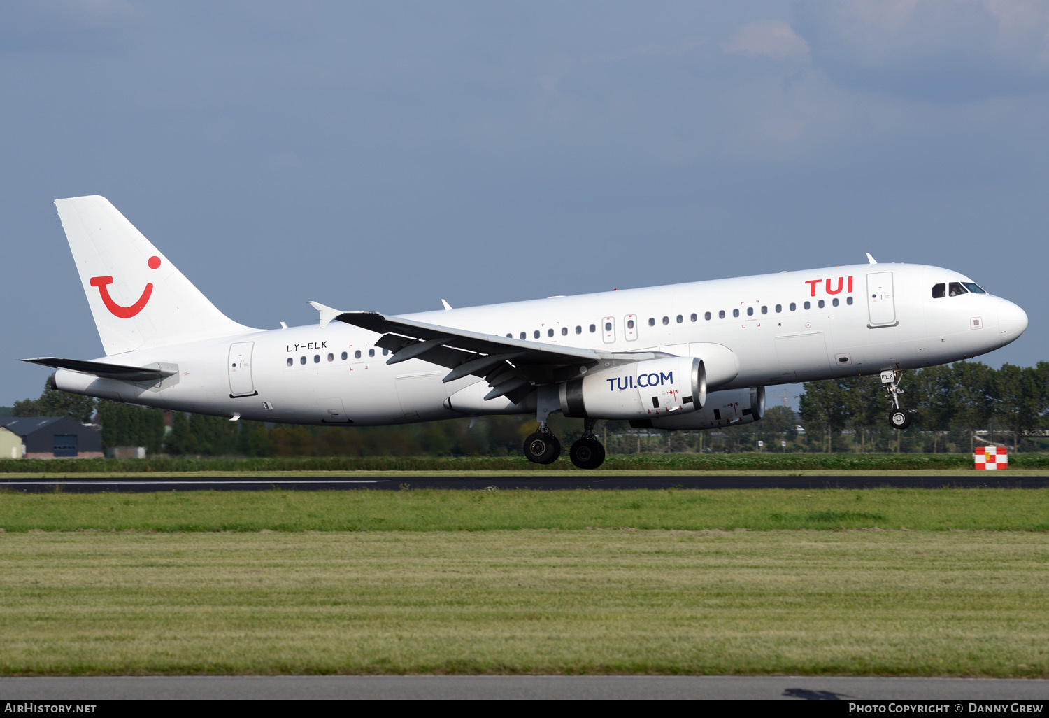 Aircraft Photo of LY-ELK | Airbus A320-232 | TUI | AirHistory.net #161188