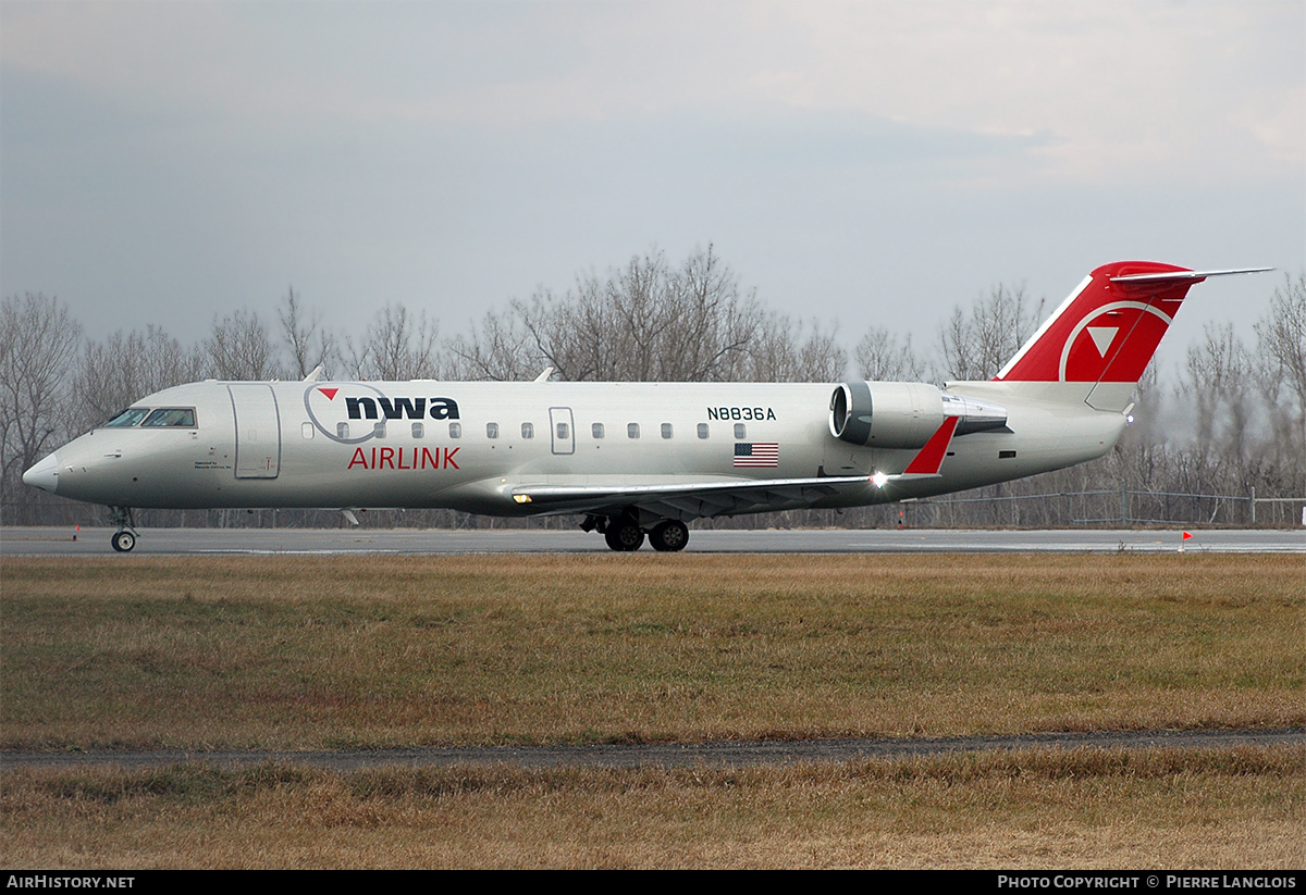 Aircraft Photo of N8836A | Bombardier CRJ-440 (CL-600-2B19) | NWA Airlink | AirHistory.net #161204
