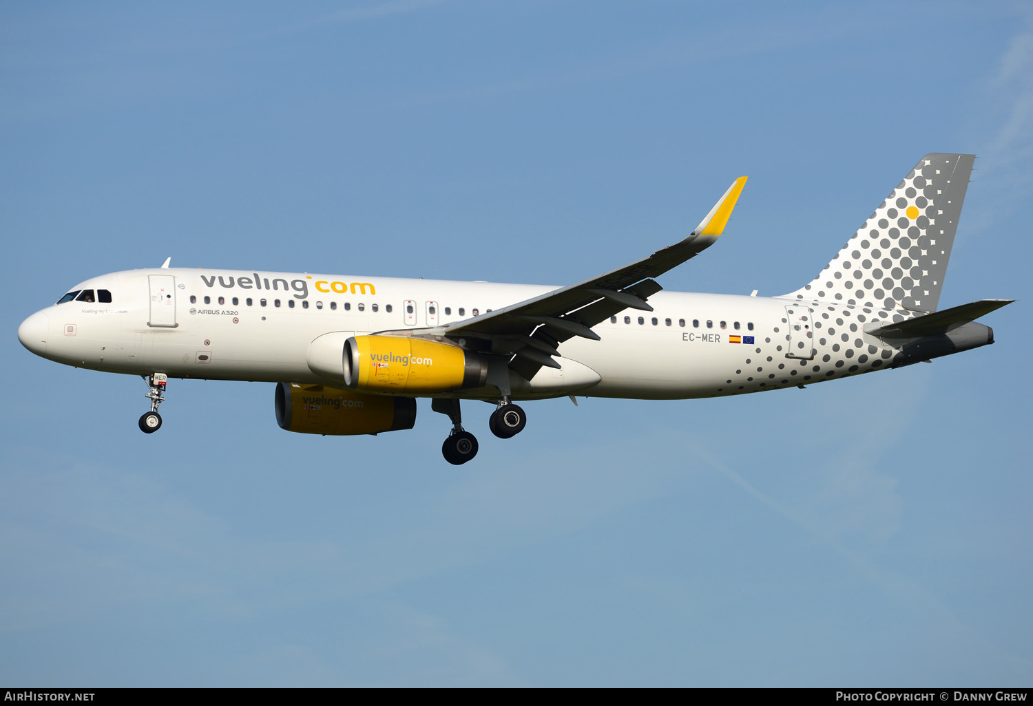 Aircraft Photo of EC-MER | Airbus A320-232 | Vueling Airlines | AirHistory.net #161249