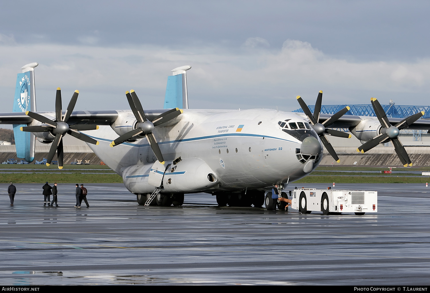 Aircraft Photo of UR-09307 | Antonov An-22A Antei | Antonov Design Bureau | AirHistory.net #161476