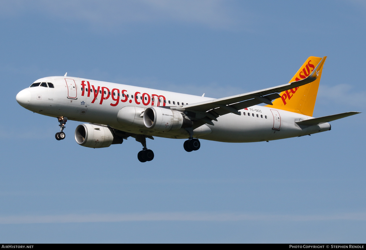 Aircraft Photo of TC-DCC | Airbus A320-214 | Pegasus Airlines | AirHistory.net #161506