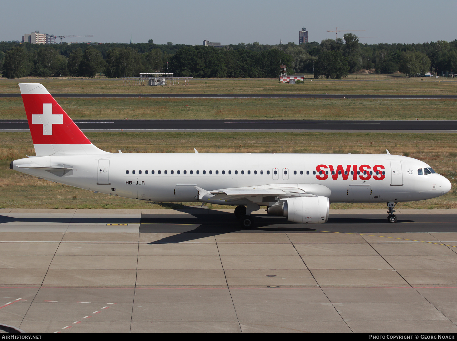 Aircraft Photo of HB-JLR | Airbus A320-214 | Swiss International Air Lines | AirHistory.net #161524