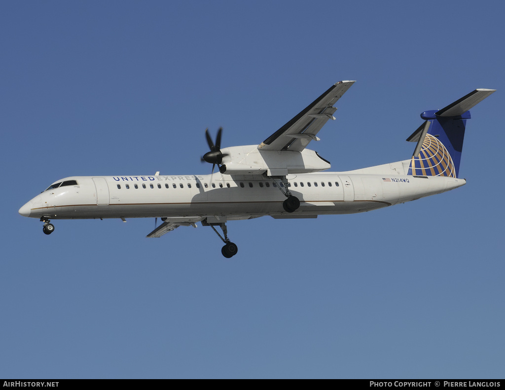 Aircraft Photo of N214WQ | Bombardier DHC-8-402 Dash 8 | United Express | AirHistory.net #161541