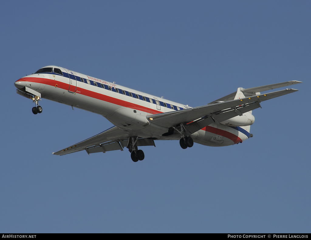 Aircraft Photo of N674RJ | Embraer ERJ-145LR (EMB-145LR) | American Eagle | AirHistory.net #161619