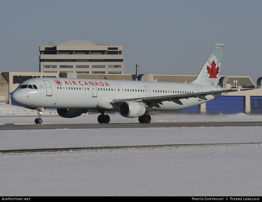 Aircraft Photo of C-GITU | Airbus A321-211 | Air Canada | AirHistory.net #161703