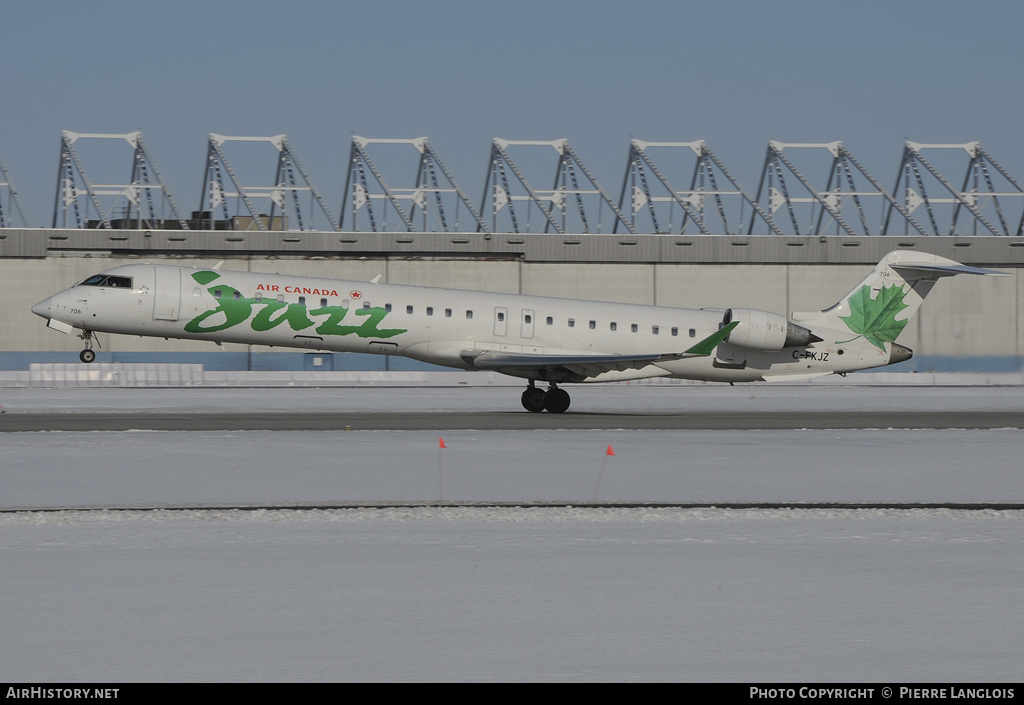 Aircraft Photo of C-FKJZ | Bombardier CRJ-705 (CL-600-2D15) | Air Canada Jazz | AirHistory.net #161738