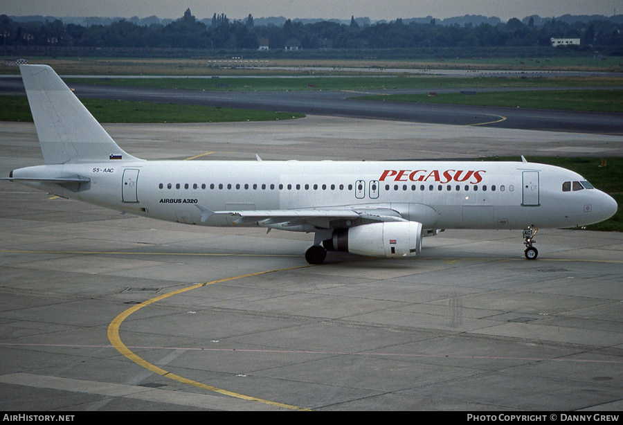 Aircraft Photo of S5-AAC | Airbus A320-231 | Pegasus Airlines | AirHistory.net #161821