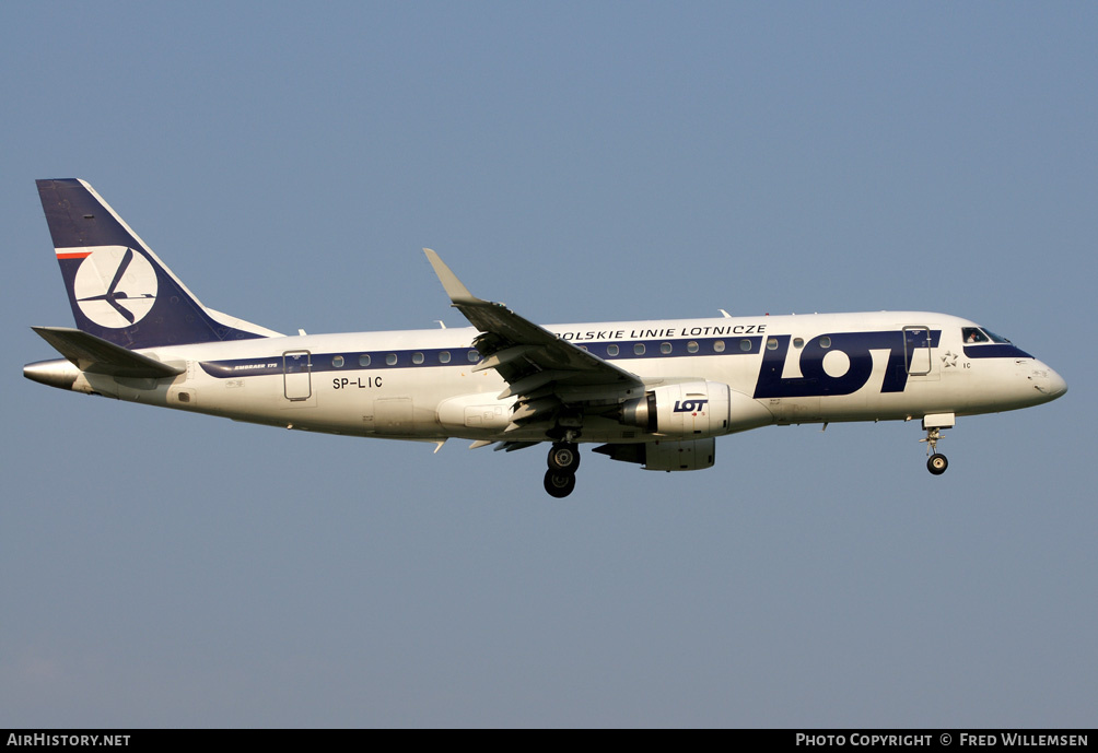 Aircraft Photo of SP-LIC | Embraer 175LR (ERJ-170-200LR) | LOT Polish Airlines - Polskie Linie Lotnicze | AirHistory.net #161973