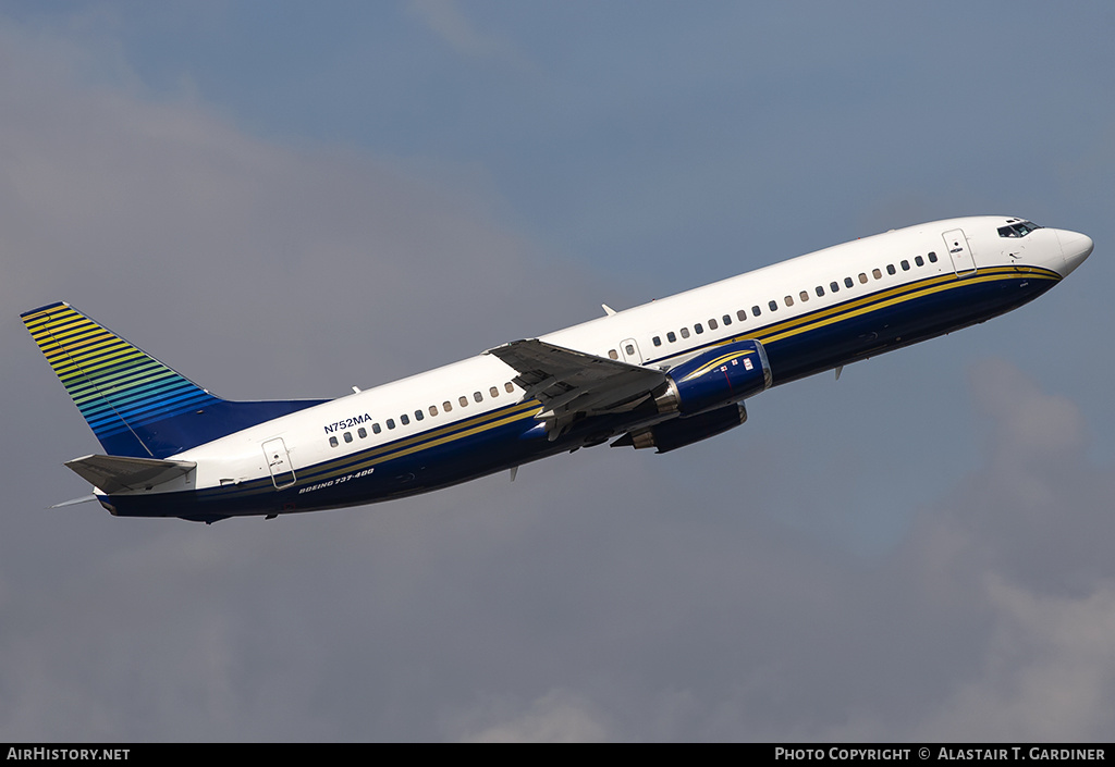 Aircraft Photo of N752MA | Boeing 737-48E | Miami Air International | AirHistory.net #162023