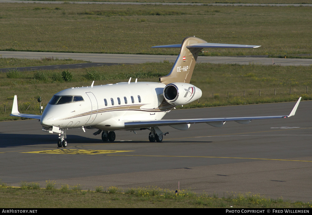 Aircraft Photo of OE-HAP | Bombardier Challenger 300 (BD-100-1A10) | AirHistory.net #162072