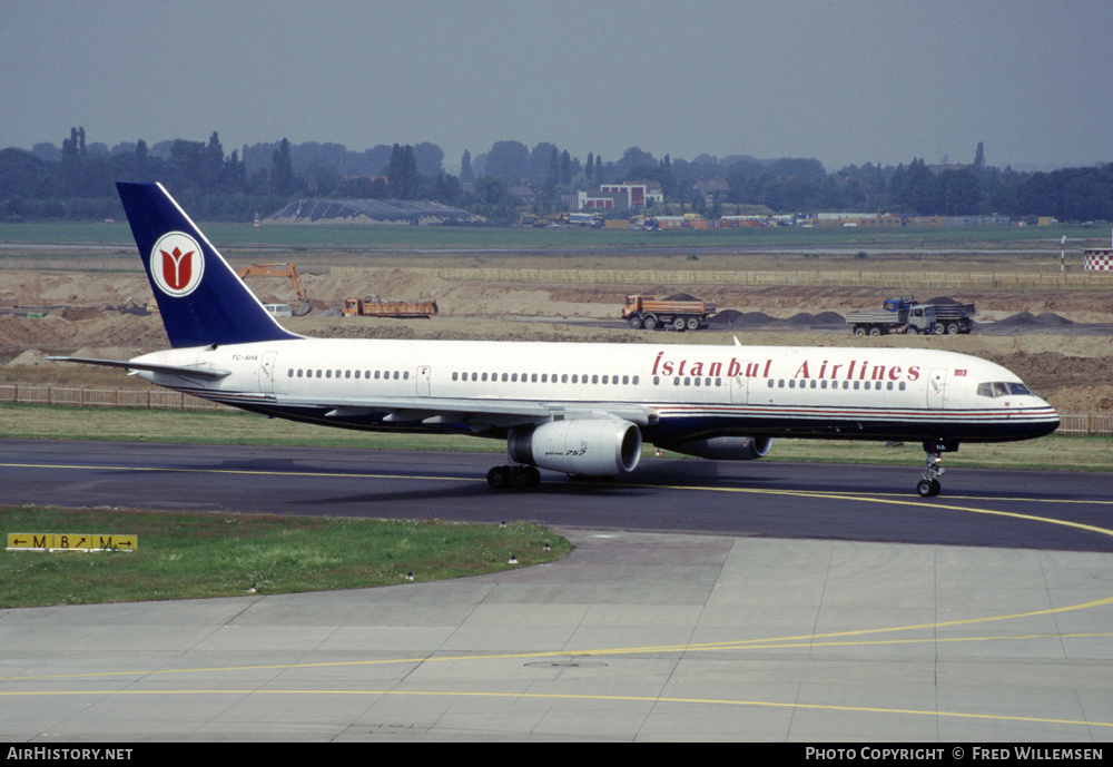 Aircraft Photo of TC-AHA | Boeing 757-236 | Istanbul Airlines | AirHistory.net #162225