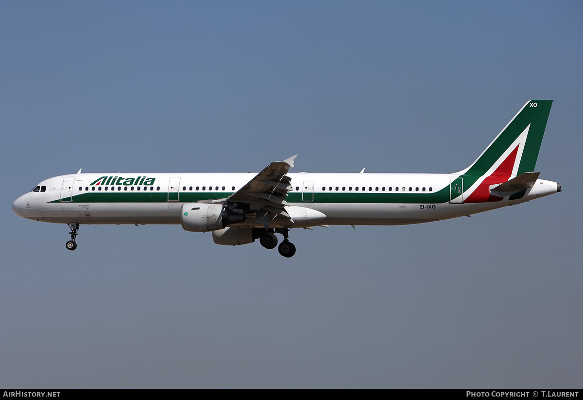 Aircraft Photo of EI-IXO | Airbus A321-112 | Alitalia | AirHistory.net #162346