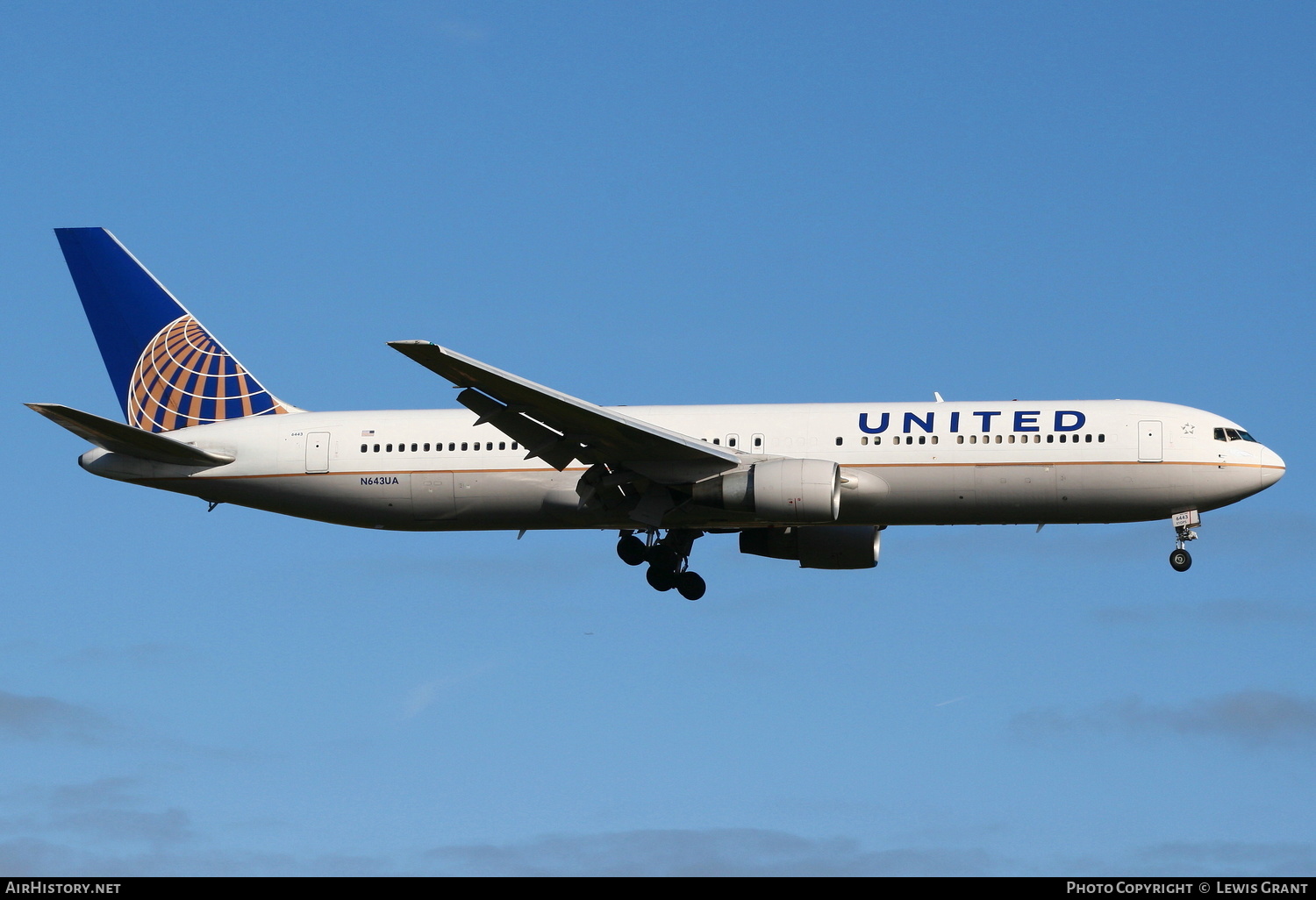 Aircraft Photo of N643UA | Boeing 767-322/ER | United Airlines | AirHistory.net #162447