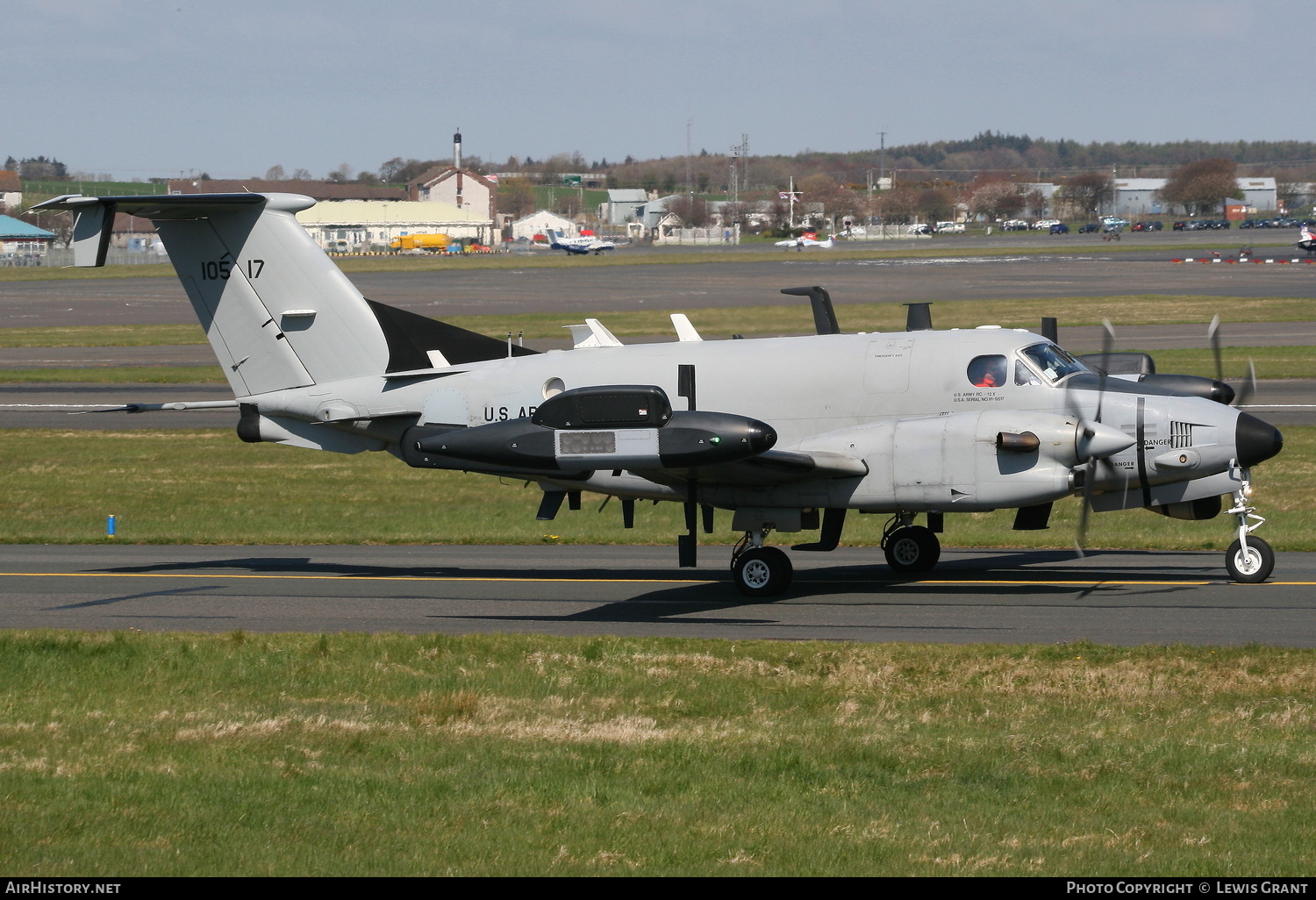 Aircraft Photo of 91-0517 / 10517 | Beech RC-12X Huron (A200CT) | USA - Army | AirHistory.net #162566