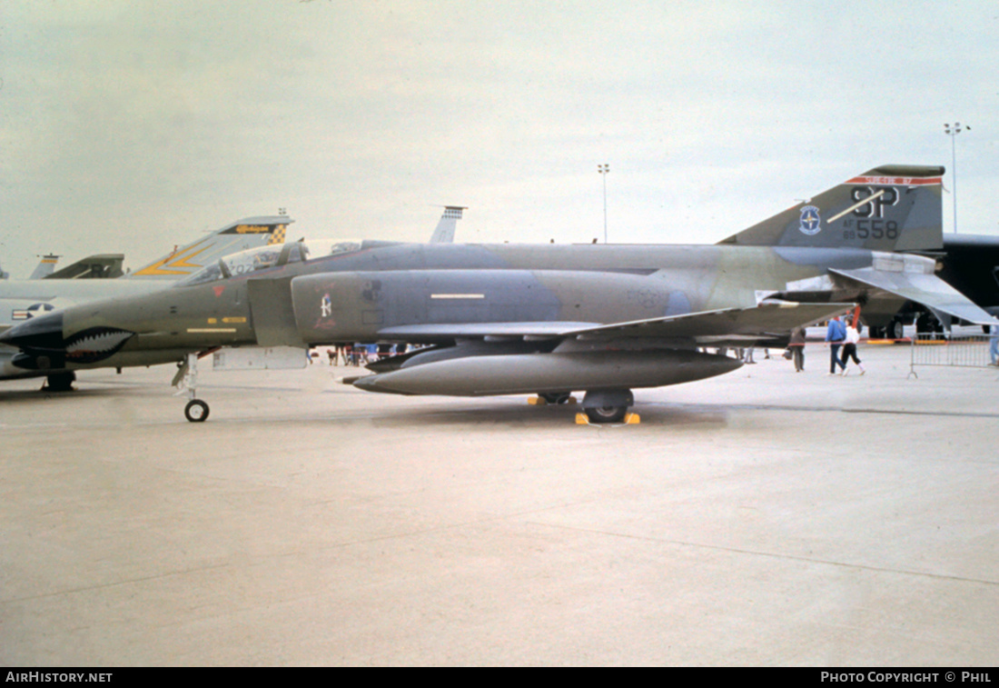 Aircraft Photo of 69-7558 / AF69-558 | McDonnell Douglas F-4E Phantom II | USA - Air Force | AirHistory.net #162630