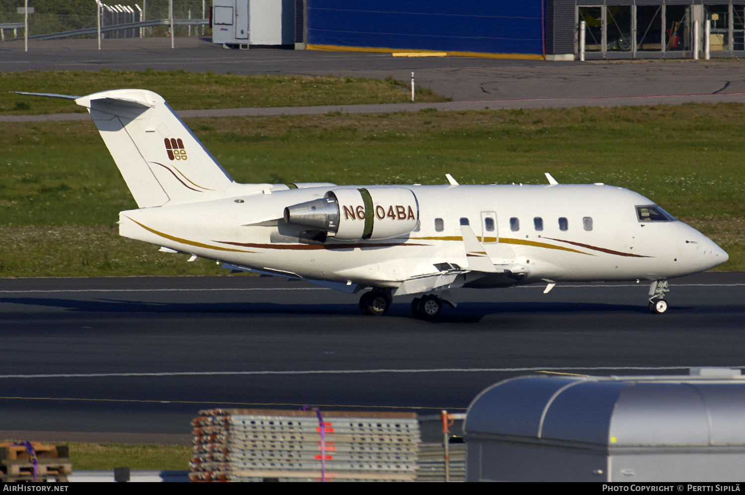 Aircraft Photo of N604BA | Bombardier Challenger 604 (CL-600-2B16) | AirHistory.net