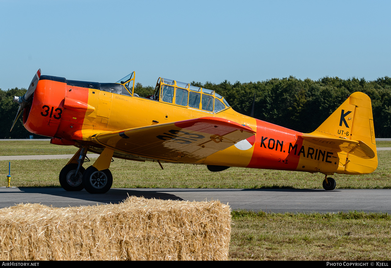 Aircraft Photo of PH-TXN / 313 | North American AT-6A Texan | Netherlands - Navy | AirHistory.net #162819