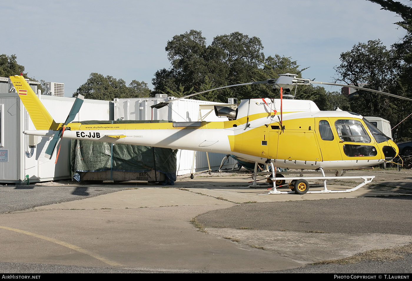 Aircraft Photo of EC-JJB | Eurocopter AS-350B-3 Ecureuil | Sky Helicopteros | AirHistory.net #162823