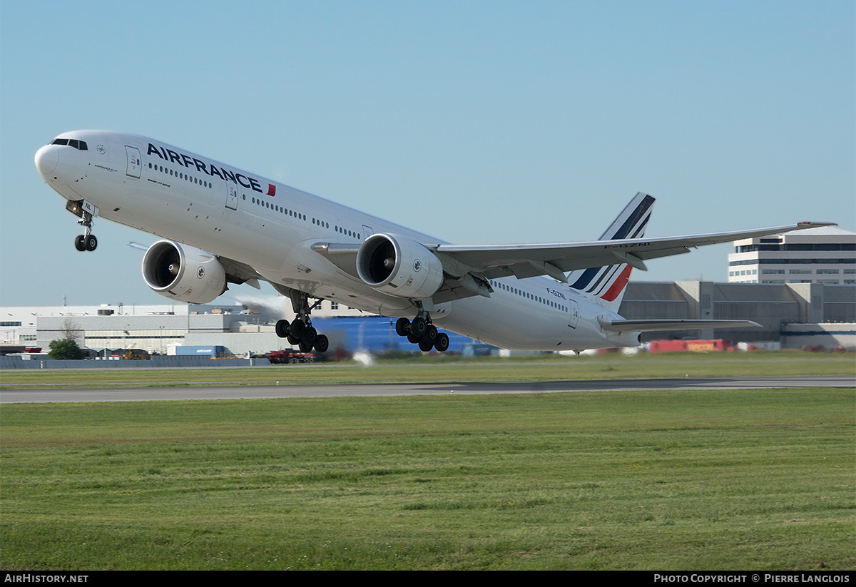 Aircraft Photo of F-GZNL | Boeing 777-328/ER | Air France | AirHistory.net #162855