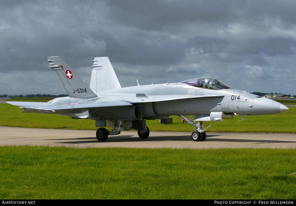 Aircraft Photo of J-5014 | McDonnell Douglas F/A-18C Hornet | Switzerland - Air Force | AirHistory.net #163094