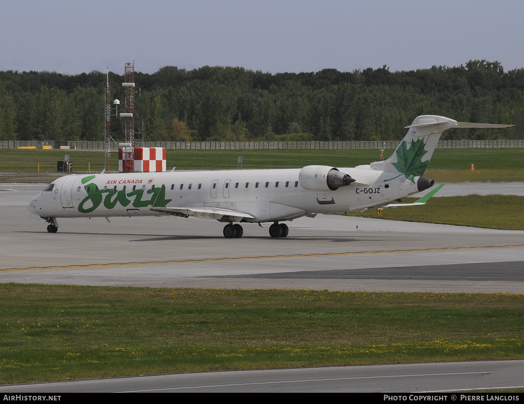 Aircraft Photo of C-GOJZ | Bombardier CRJ-705ER (CL-600-2D15) | Air Canada Jazz | AirHistory.net #163237