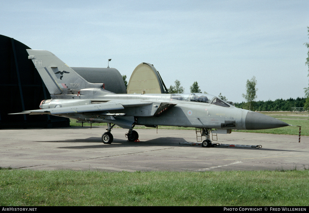 Aircraft Photo of ZE206 | Panavia Tornado F3 | UK - Air Force | AirHistory.net #163262