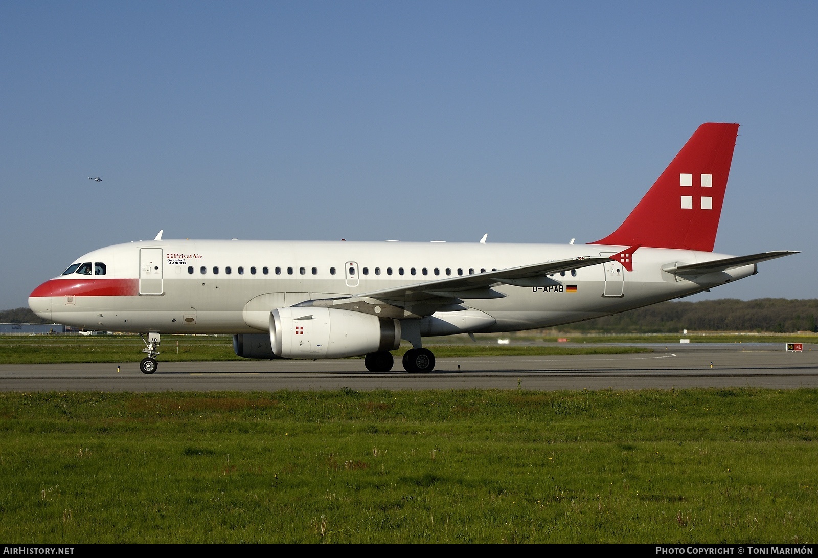 Aircraft Photo of D-APAB | Airbus A319-132 | PrivatAir | AirHistory.net #163317