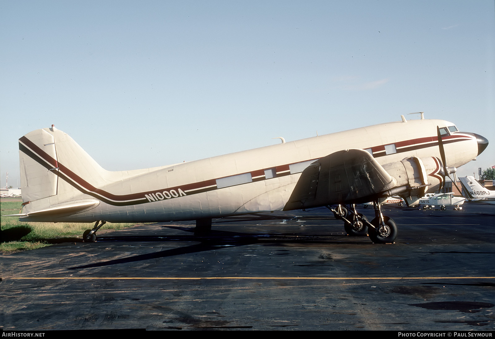 Aircraft Photo of N1000A | Douglas DC-3A-269B | AirHistory.net #163357